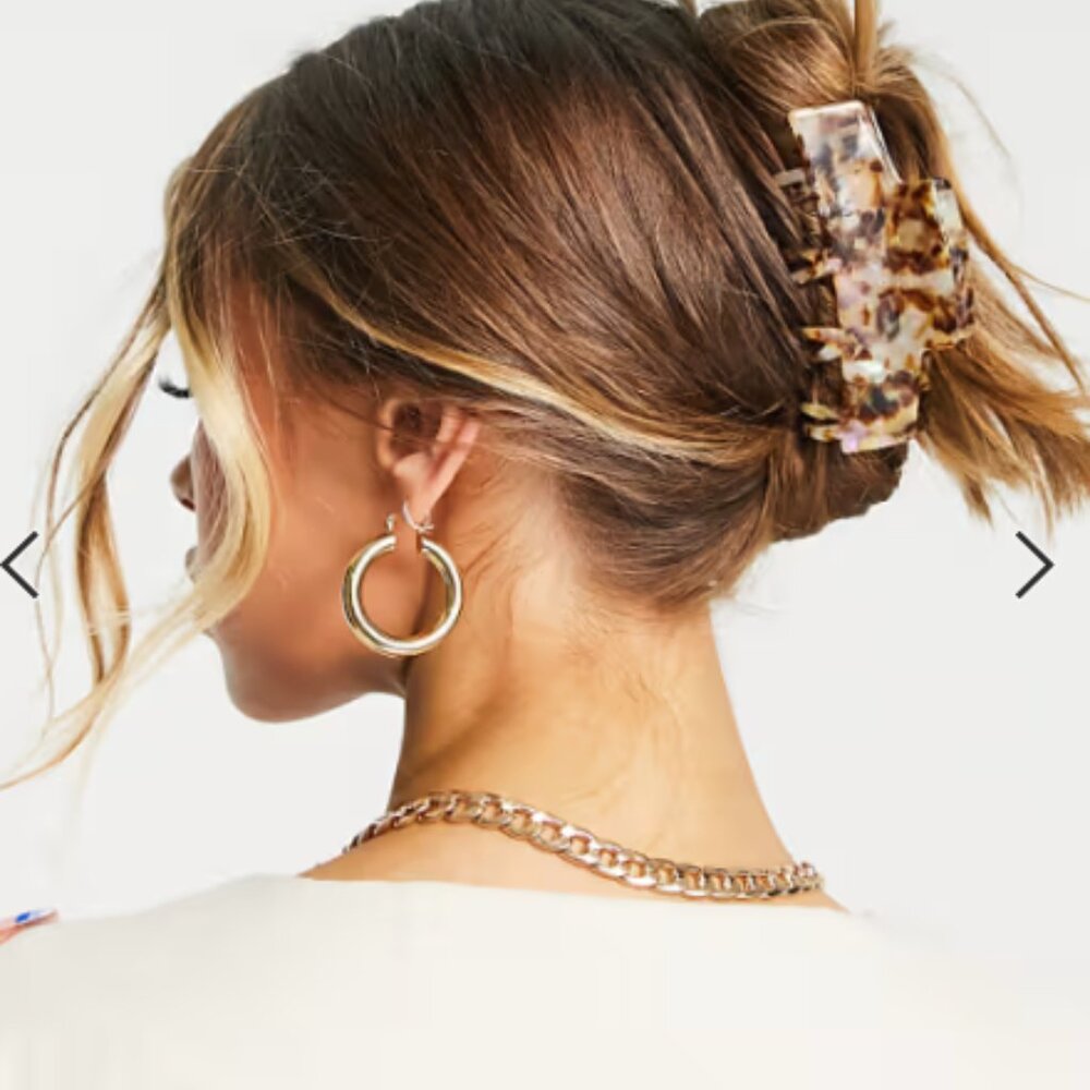 New ASOS Hair Claw Clip in Pale Tortiouse